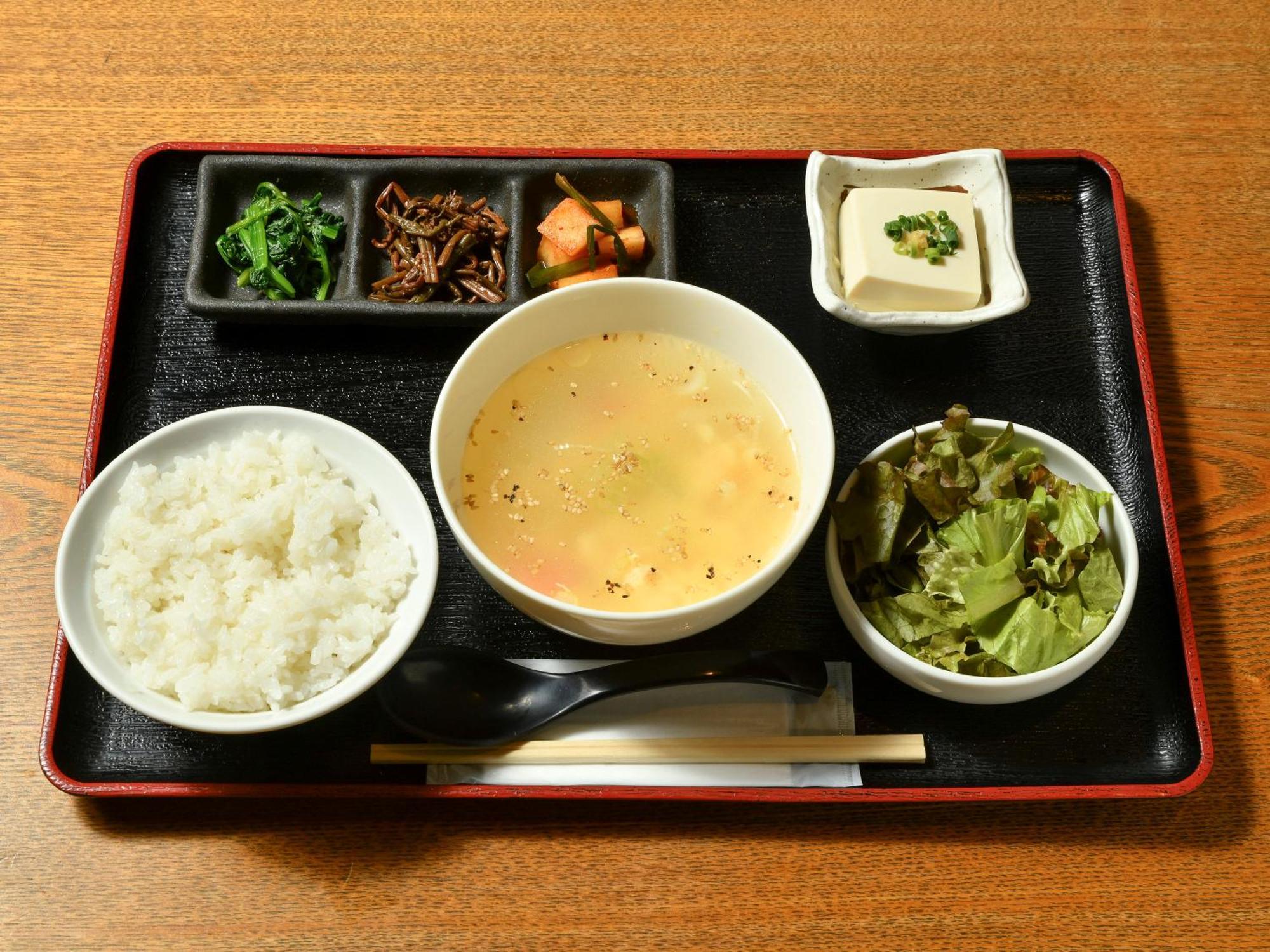 ホテル アパホテル新橋御成門 3*